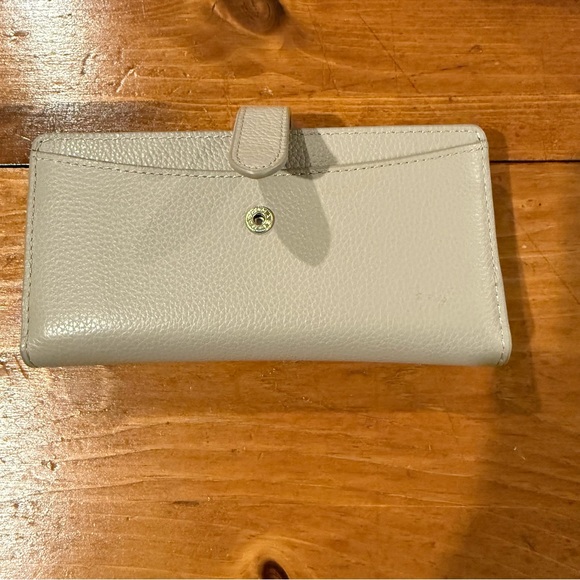 Quince Italian Leather Bifold 2-in-1 Wallet in Taupe - Picture 3 of 6